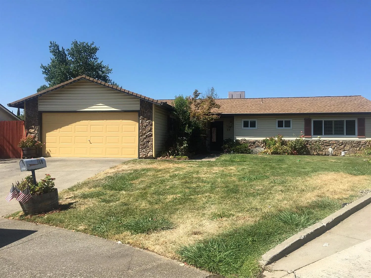 158 Perraud Ct photo 1