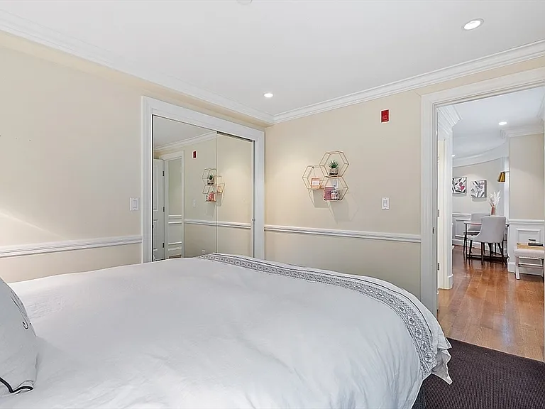 48 Commonwealth Ave #1B — Photo 15
