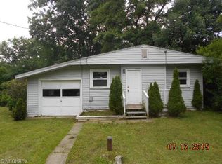 2353 Bonna Dr, Uniontown, OH 44685