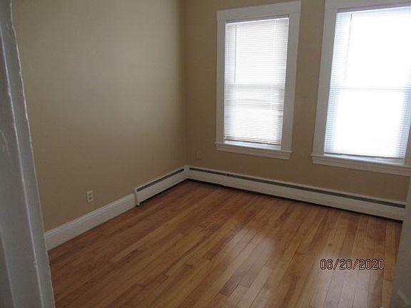 5th image of 19 Herrick St #1
