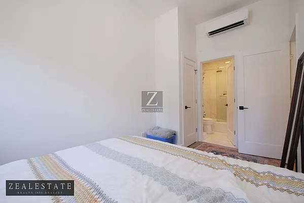 Rented by ZealEstate Group Inc | media 8