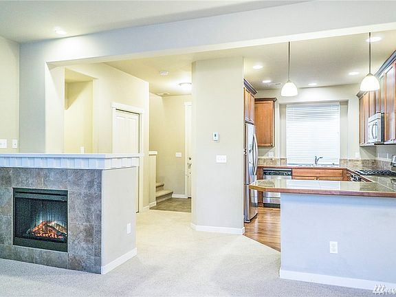 2nd image of 818 148th Ln SE
