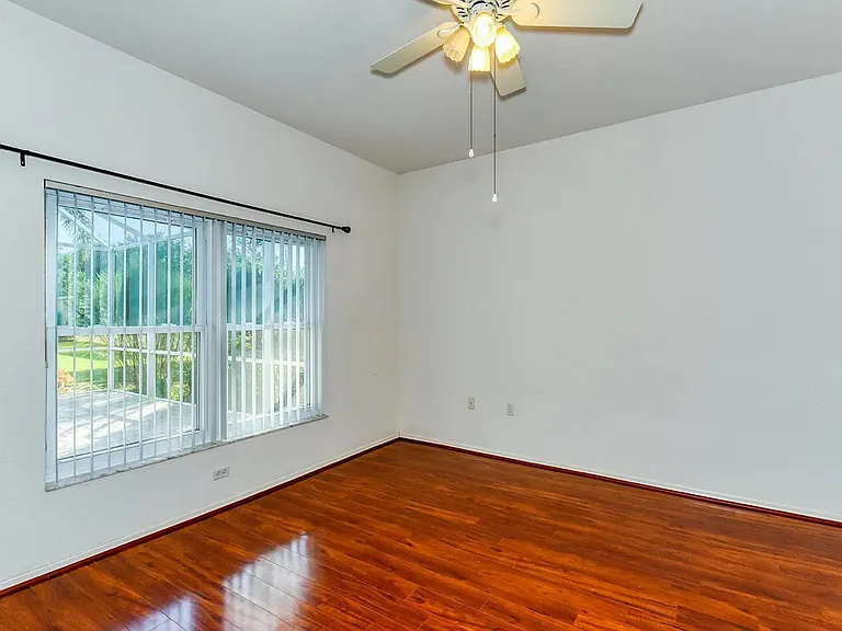 6221 Foxglove Ln — Photo 7
