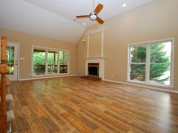 4th image of 8608 Tamarron Dr