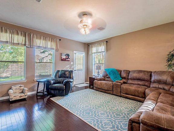 3rd image of 11830 Manasses Springs Ln