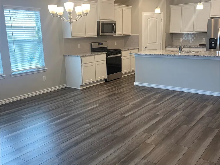 1110 Kennesaw Dr — Photo 7