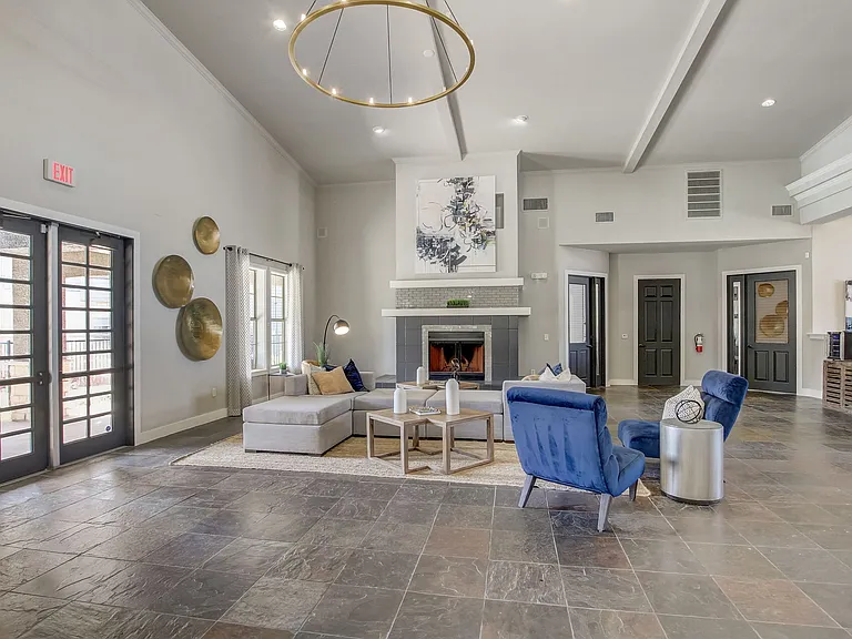 Oasis at Plum Creek Apartments — Photo 2
