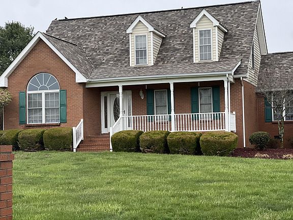 3rd image of 308 Saint Andrews Ct