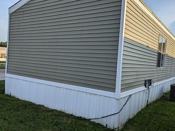 5th image of 2500 Farm Bureau Rd #209