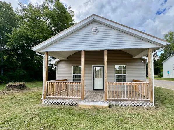 1427 Droke Rd, Corinth, MS 38834