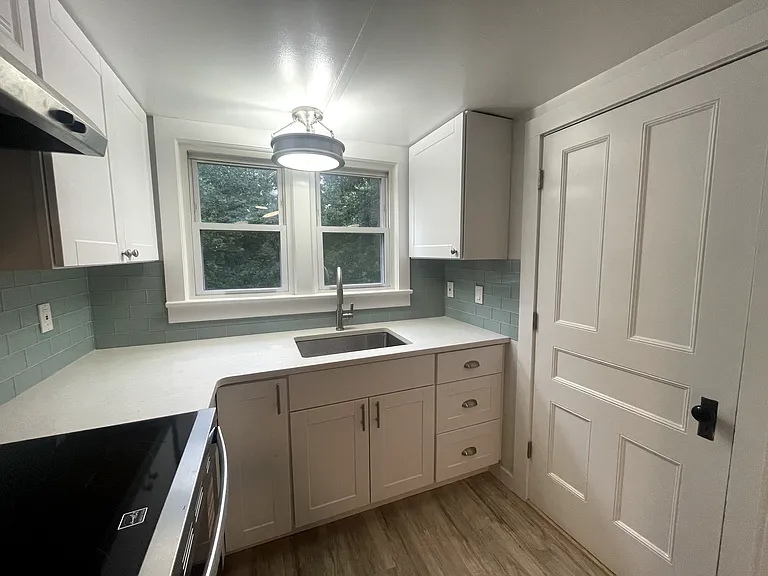 4 Main St #3 — Photo 9