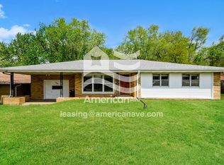 2027 Willow St, Pekin, IL 61554