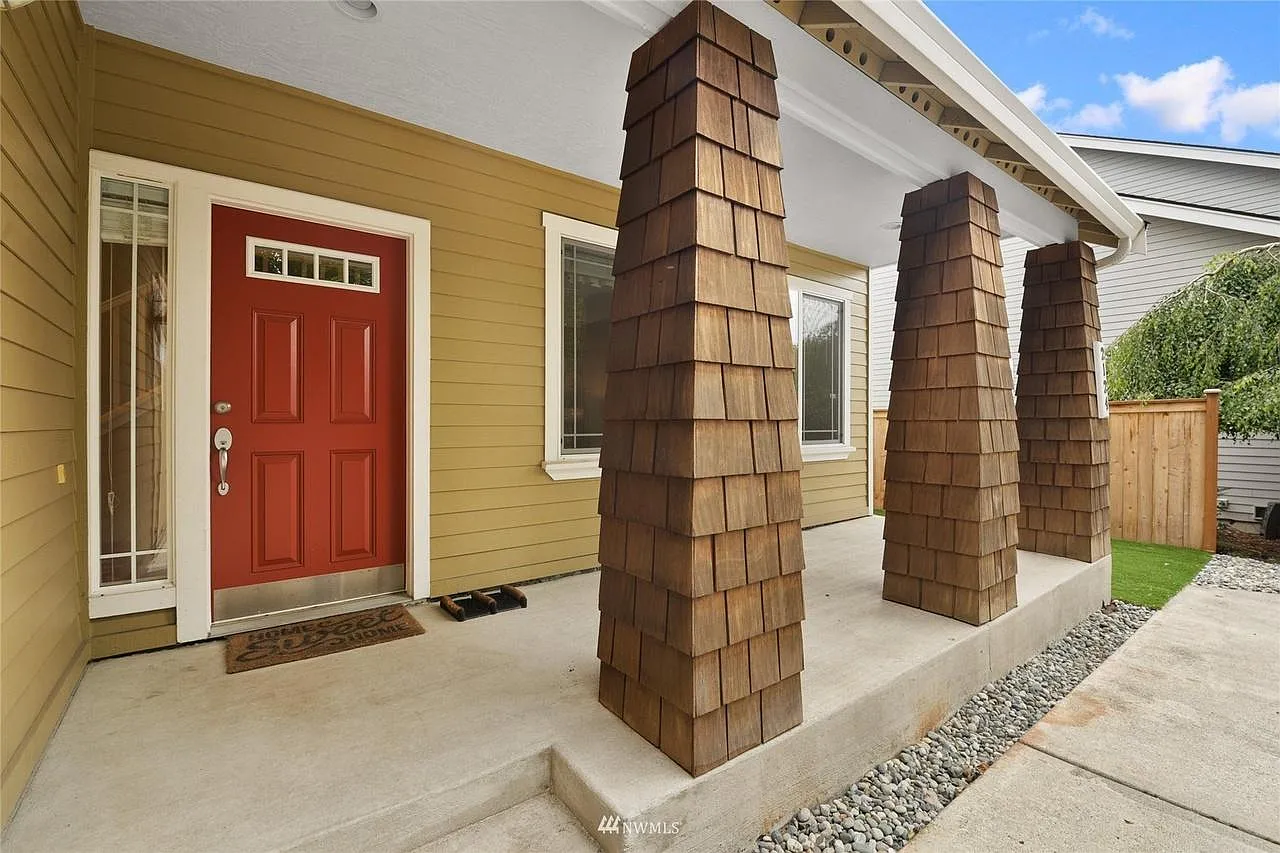 2124 146th Pl SW — Photo 3