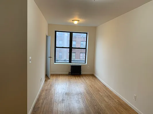 Rented by MNS | media 24