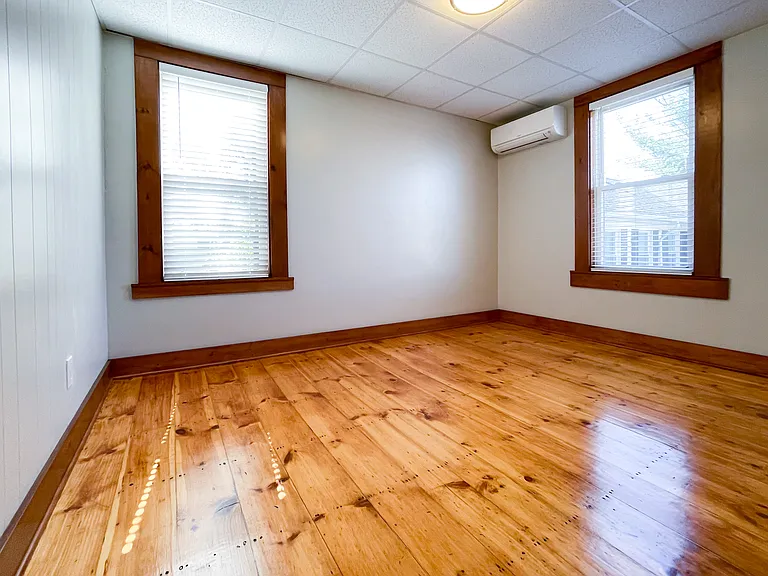 142 Pleasant St #2 — Photo 14