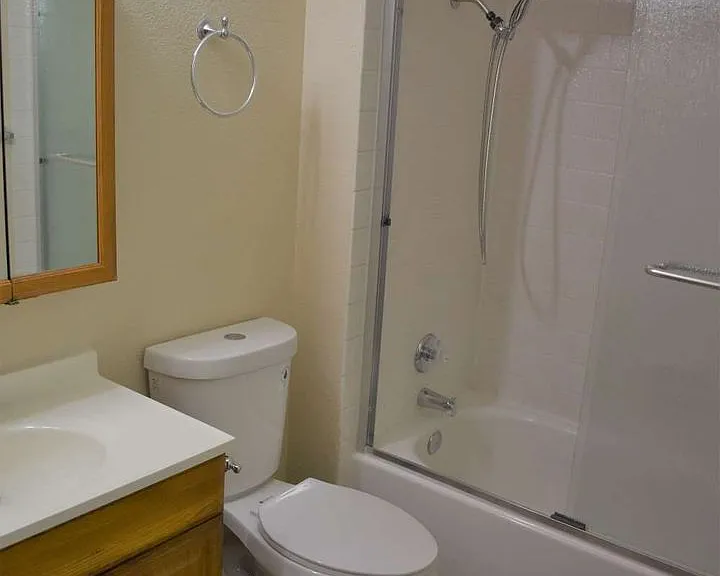 8960 Chalmers Ct — Photo 15