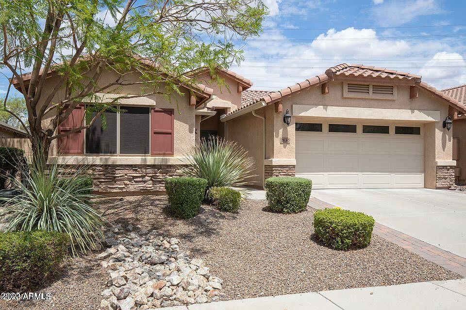 1st image of 2630 E Saguaro Park Ln