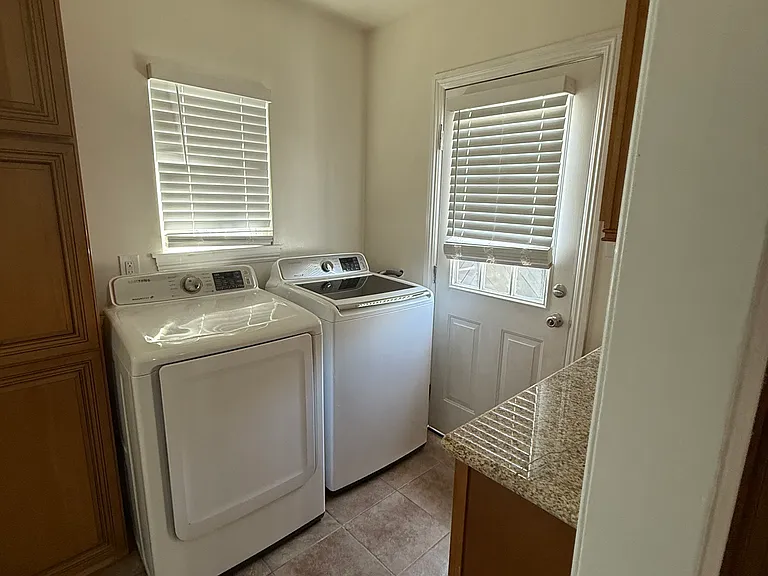 14613 Piuma Ave — Photo 46