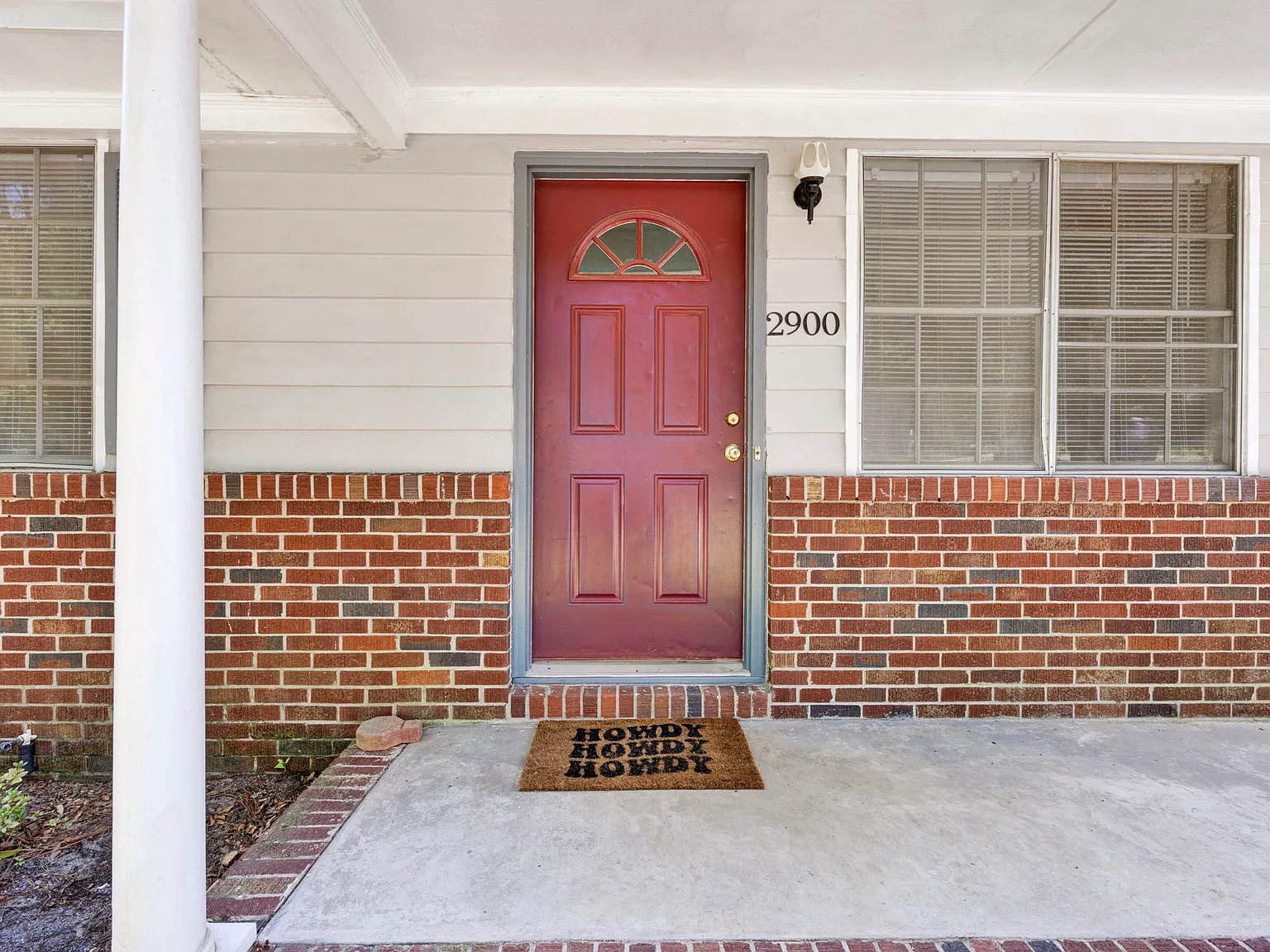3 bed, 1026 sqft, $1,950 — Photo 2