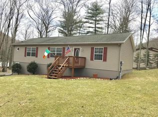 3 Paradise Ln, Tunkhannock, PA 18657