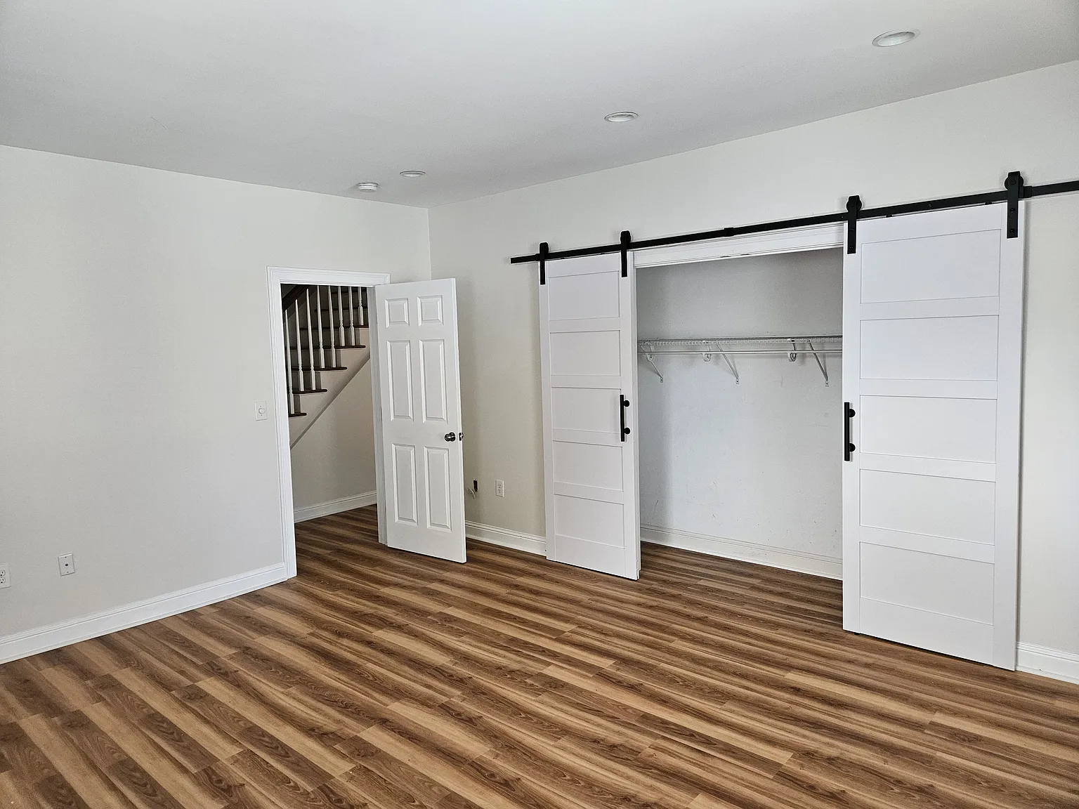 3 bed, 1600 sqft, $3,500 — Photo 4