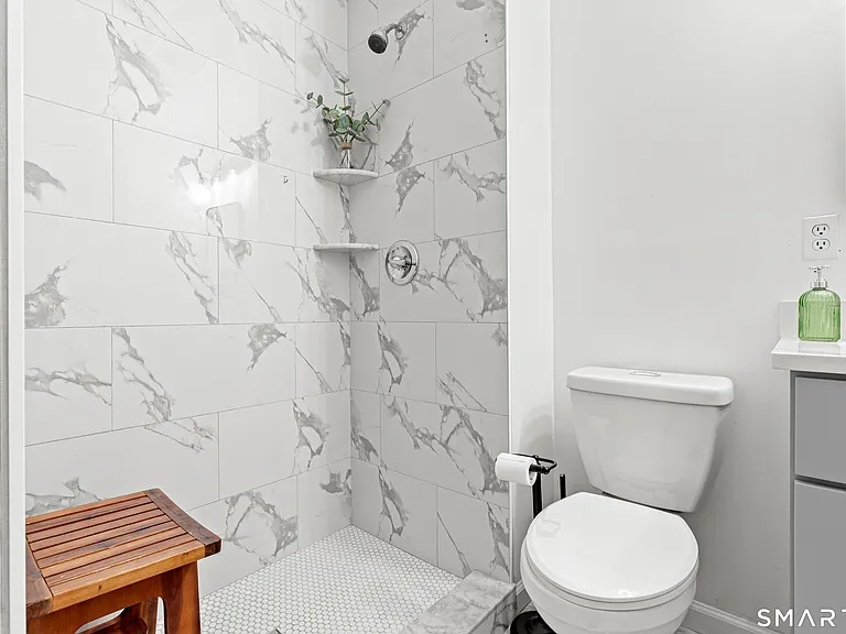 500 Glendale Ave #6 — Photo 24
