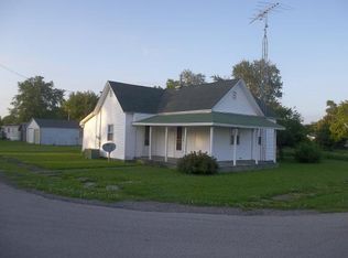 103 5th St, Lerna, IL 62440