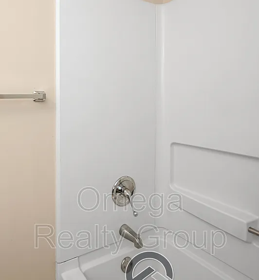 4203 20th St NE #B8 — Photo 20