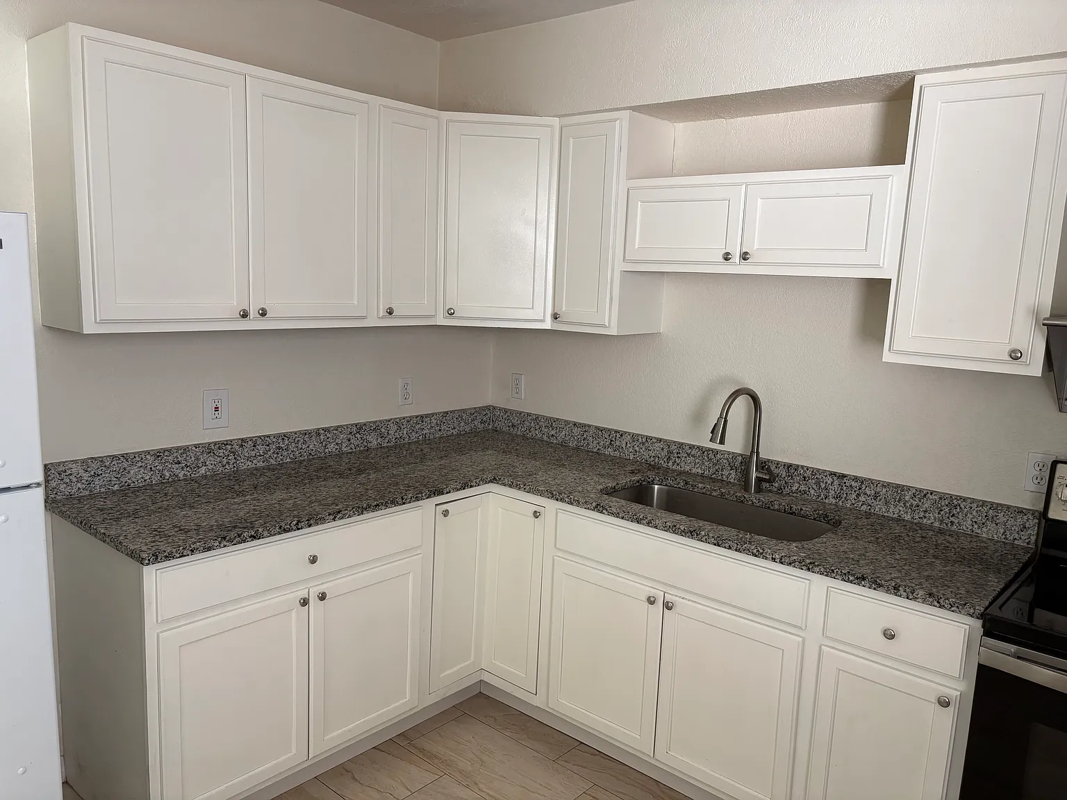 600 Riverview Blvd — Photo 3
