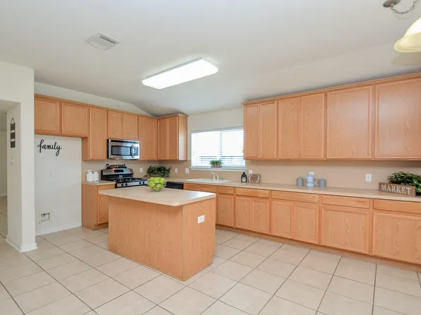 15318 Marlowe Grove Dr, Sugar Land, TX 77498