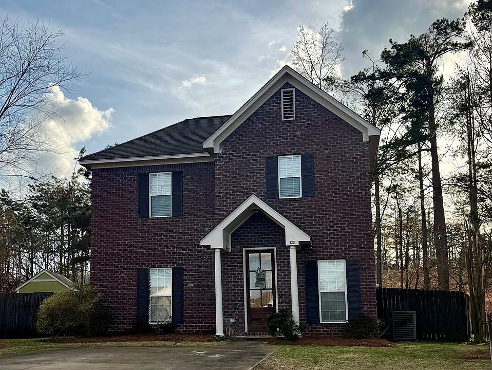 1st image of 722 Southpointe Commons Loop