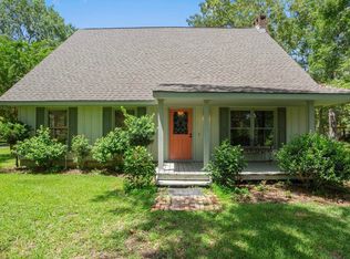 2512 Robert Hiram Dr, Gautier, MS 39553