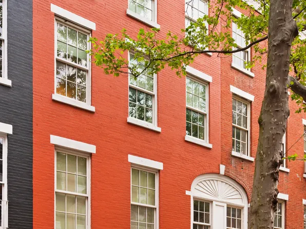 86 Macdougal Street image 2 of 6