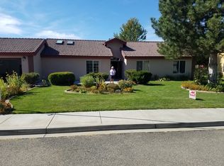 2611 Royal Palm Ave, West Richland, WA