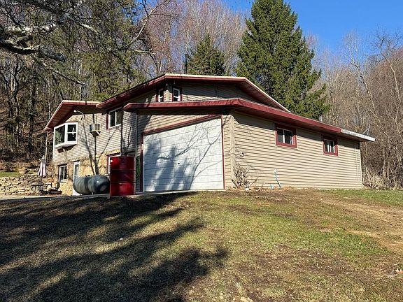 3rd image of S7165 Lake Road