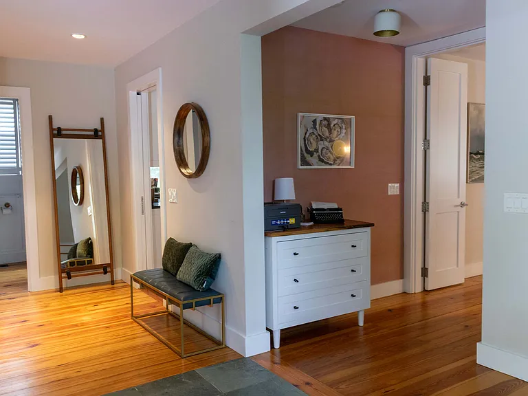130 Carroll Ave — Photo 10