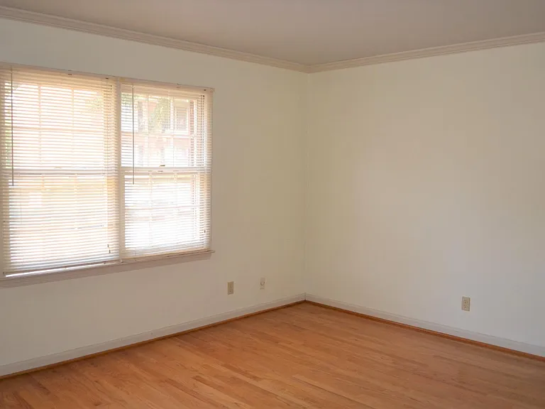 139 E Hill St #14E — Photo 4