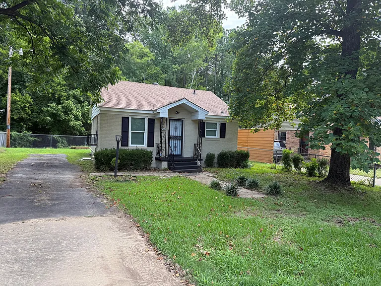 2601 Boulevard Ave — Photo 2
