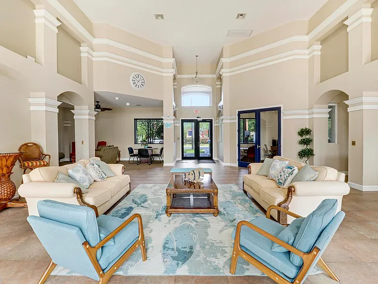 281 SW Palm Dr #106 — Photo 9