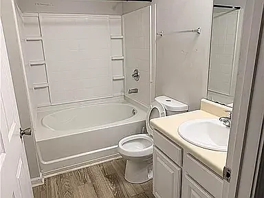 3 bed, 1292 sqft, $1,800 — Photo 3