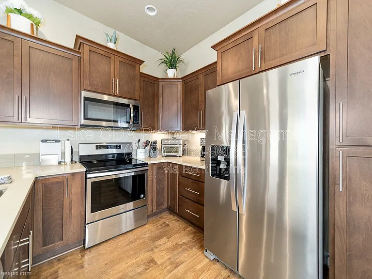 3343 N Rosalia Rd — Photo 27