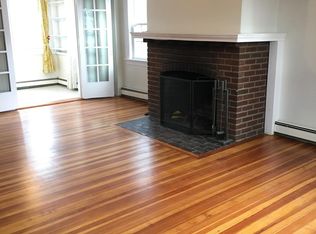 10 Appleby Rd #3, Wellesley, MA 02482