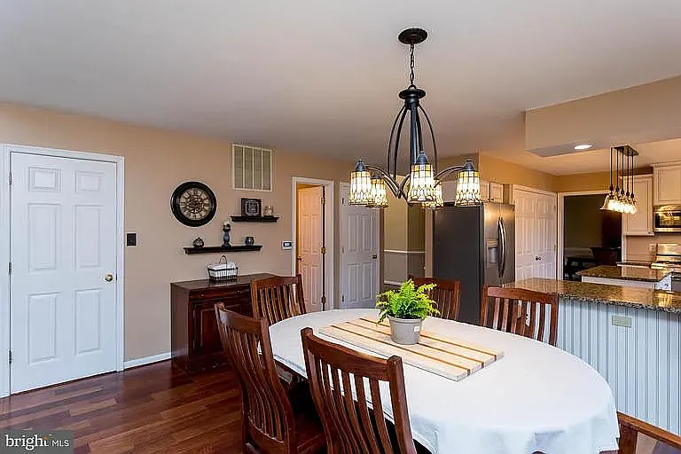 View of eating area in Kitchen, walls have been repainted.