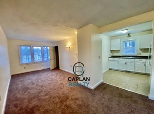 20 New St #1B, Seymour, CT 06483