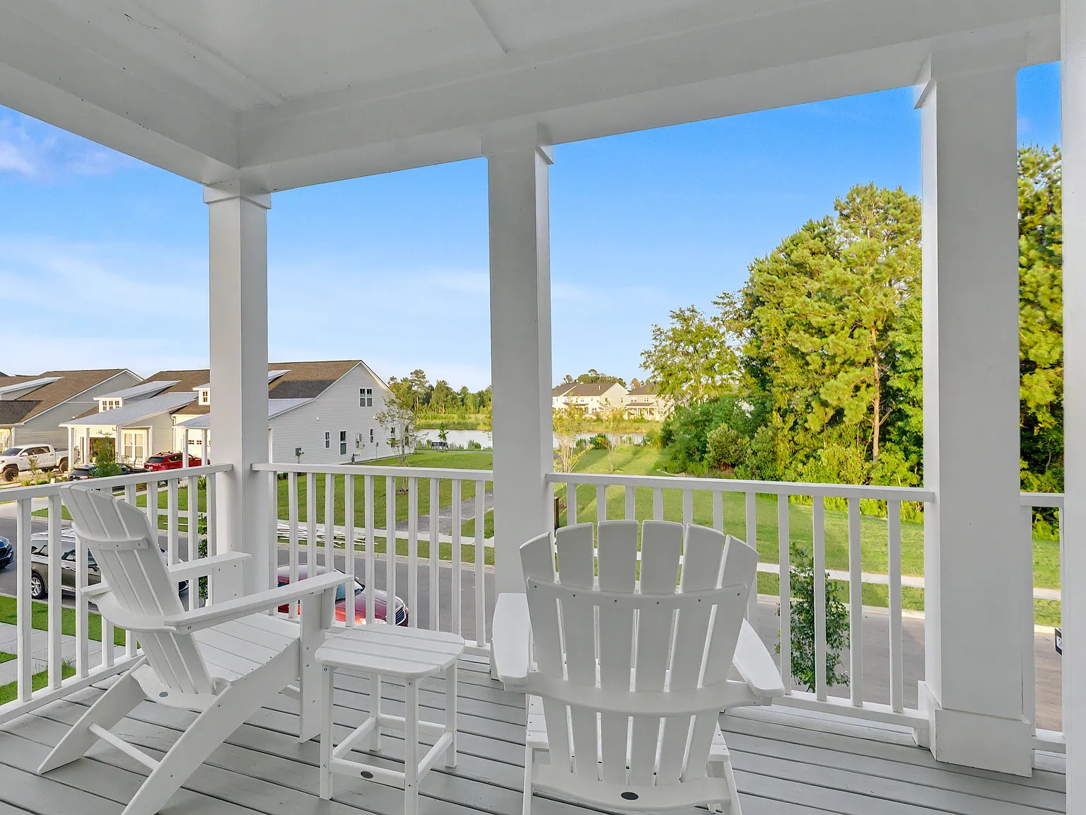 4 bed, 2438 sqft, $4,300 — Photo 3