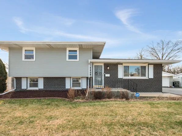 2809 Forest Ln, Lansing, IL 60438