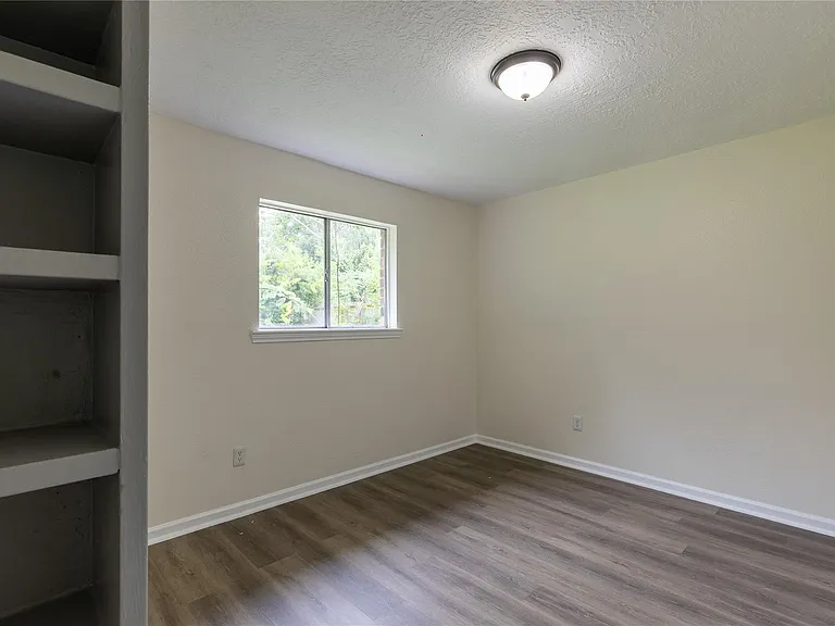 12314 Flushing Meadows Dr — Photo 10