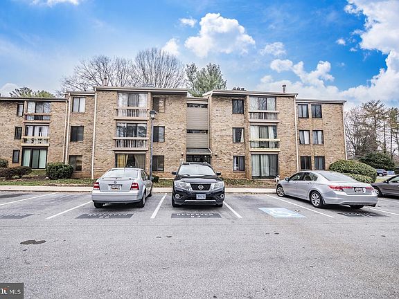 2nd image of 10580 Cross Fox Ln Unit C-1
