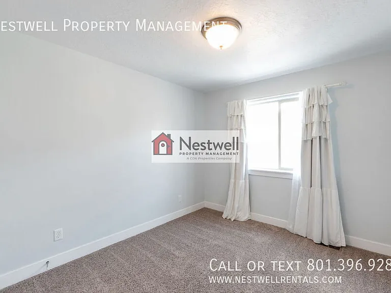3596 E Ruby Ln — Photo 18