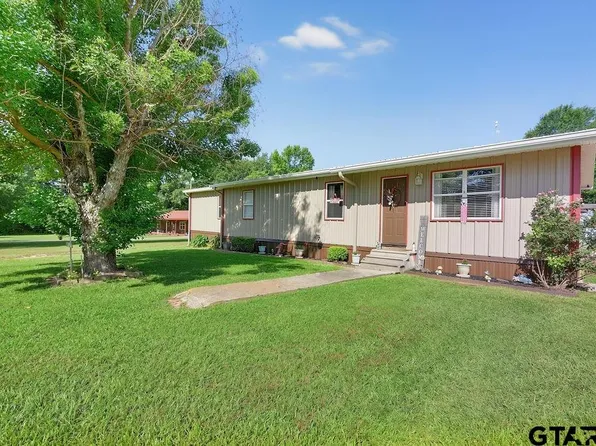 365 H Williams Rd, Gilmer, TX 75645